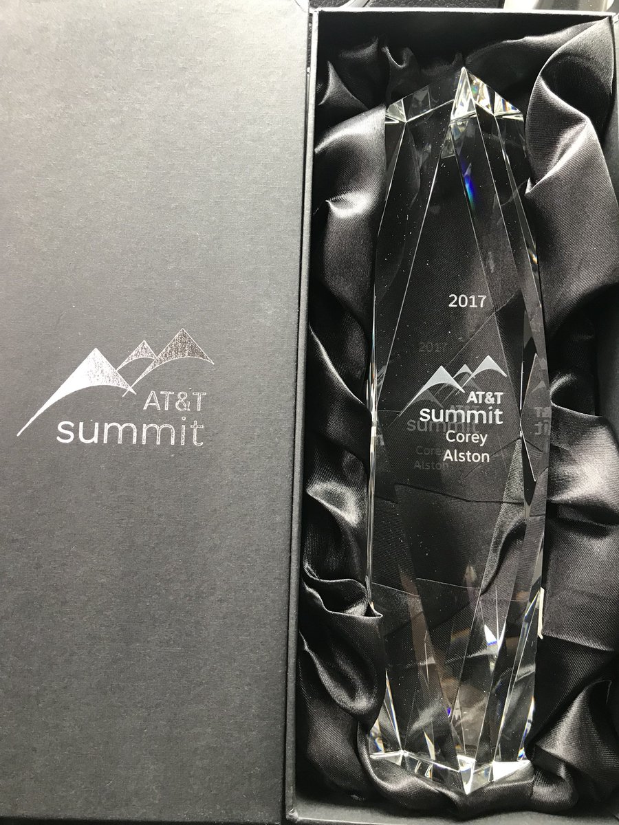 MrCoreyA's tweet photo. Summit award was delivered today, and this finally caps the amazing 2017 success! 💪🏾 #ColumbusCrossing to #EastMarket #2018Repeat https://t.co/XPgt6Nqhdp