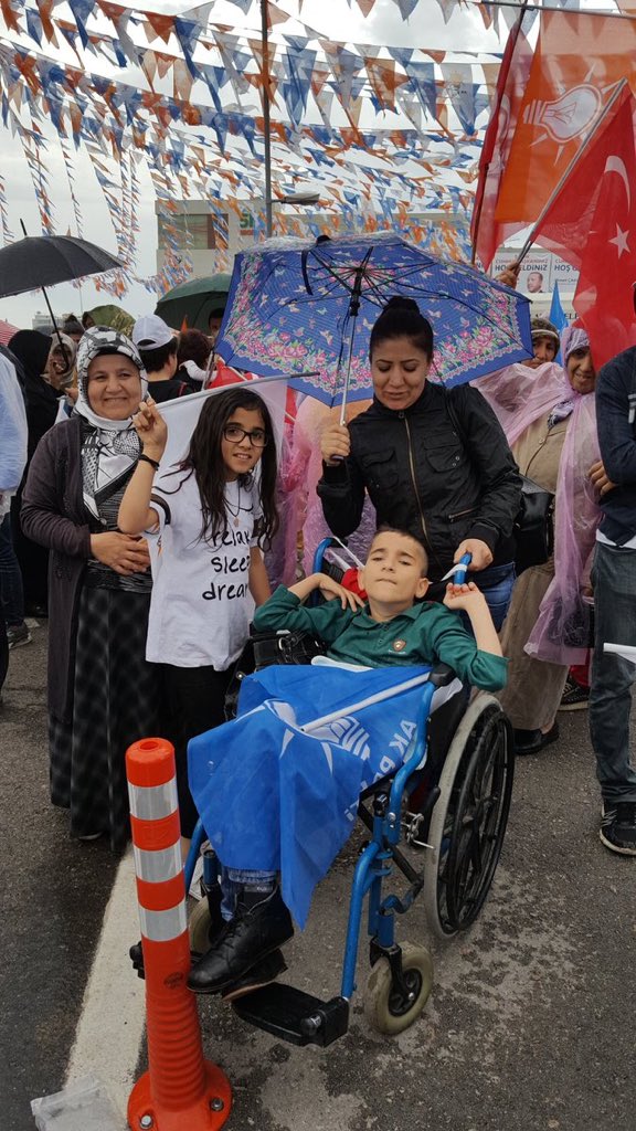ahmetcakir44's tweet photo. AK Parti bir birlik hareketidir. AK Parti bir kardeşlik hareketidir. AK Parti toplumun her kesimini kucaklayan bir millet hareketidir. AK Parti bu milletin ta kendisidir.
#VakitMalatyaVakti https://t.co/9pYum3lzHm