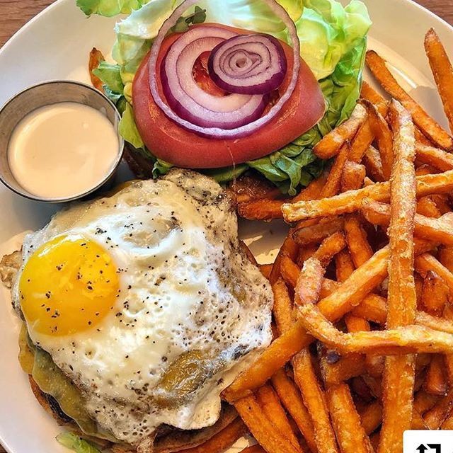 Warsaw Coffee Co. tweet media