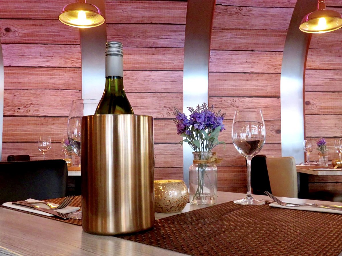 Dempseys3's tweet image. Win a 2 course meal for 2 people 🍽 
To be in with a chance of winning simply like our Facebook page, share the post and comment when done.