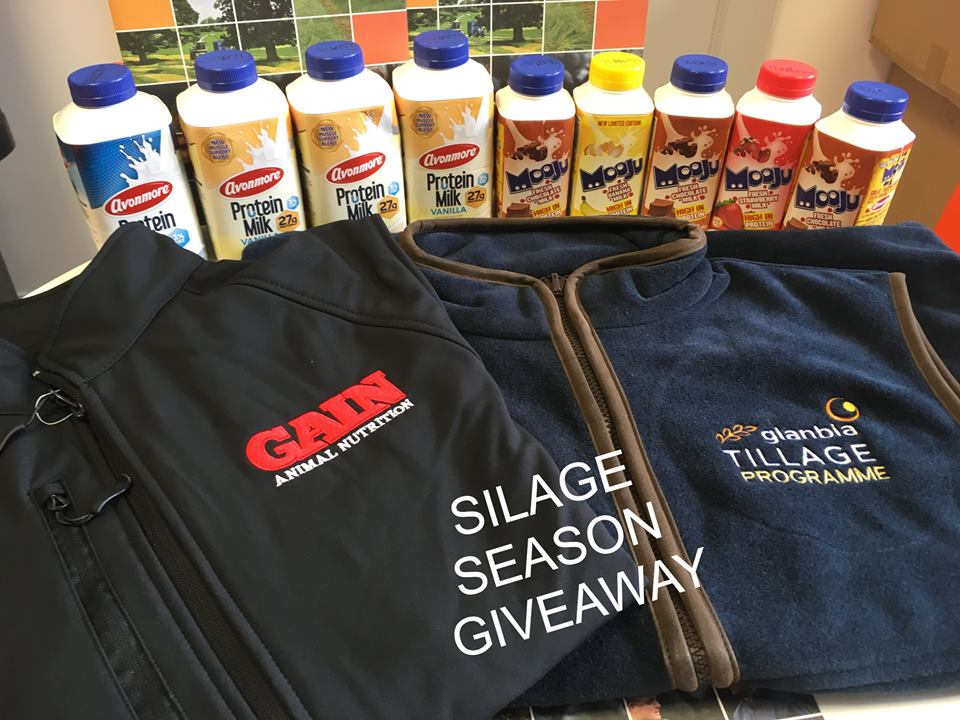WIN!!! 🏆🏆June Bank Holiday Silage Season Giveaway!! Simply like &amp; retweet to be in with a chance to win this great hamper which consists of a selection of <a href="/Avonmoretaste/">Avonmore</a> Milk, #GAIN jacket, Gilet &amp; #Glanbia 2nd Cut Silage Programme Calculators. Best of luck!!