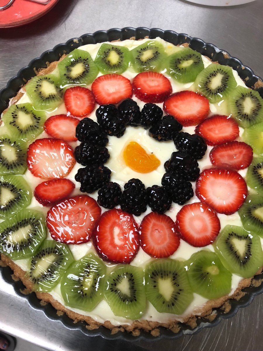 loritpeck's tweet photo. RHS culinary! https://t.co/bZKj9r3m5I