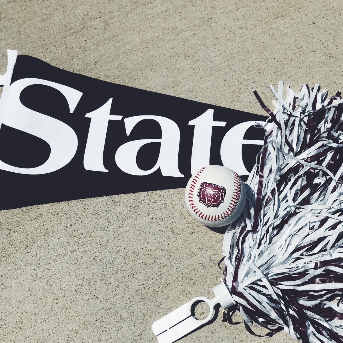 MoStateBkstore's tweet image. Good luck @msubearbaseball this weekend in the Oxford Regional!! Stop by to grab your Bears gear before the games!! 🐻⚾️ #BearUp #MoState #MSUBearsBaseball #OxfordRegional