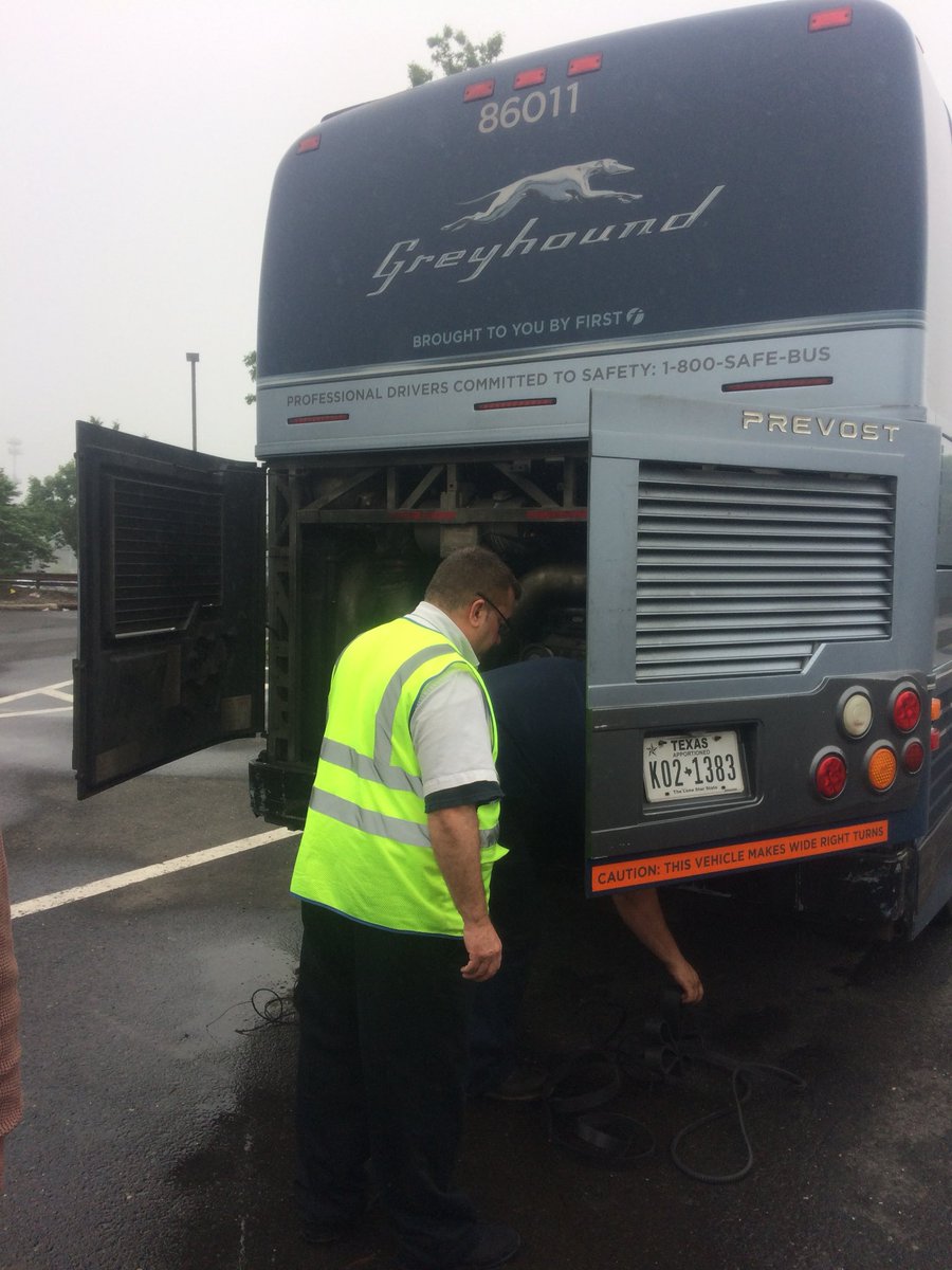 Prince_Himself's tweet photo. @GreyhoundBus bus 86011
Now we all standing in the rain for nonsense tf I need my money back!! Everyone complaining even elderly people on this bus! https://t.co/iWSrYYs4H3