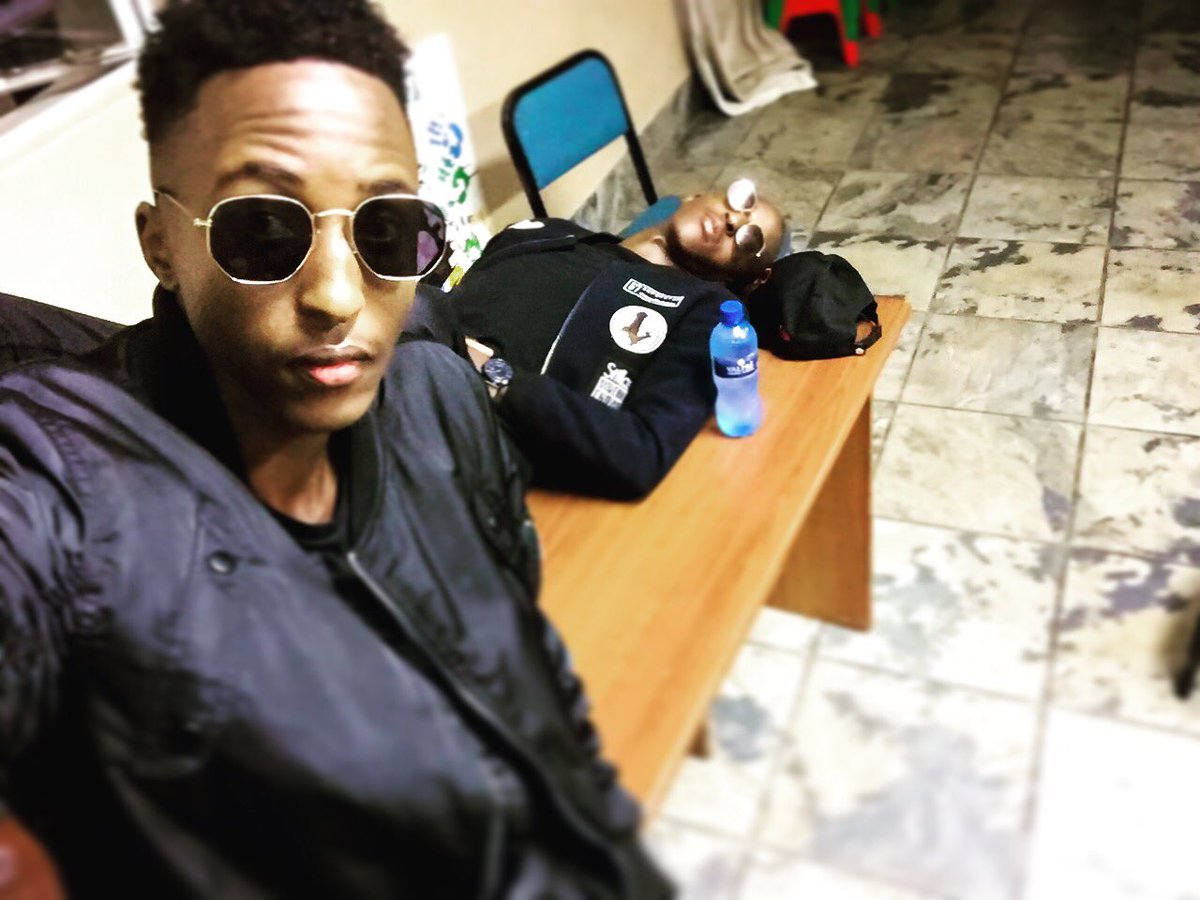 Had such a lovely day Celebrating my baby @iamsinemusic &amp; his twin brothers birthday! Headed over to headquarters to hit the pots with Mom &amp; Their Elder Sister!  S/O to <a href="/bellespatis/">Belle's Patisserie</a> Melrose for the cupcakes &amp; the cake! My heart is full ❤️
I love you Baby!! Happy Birthday 🎁🎂