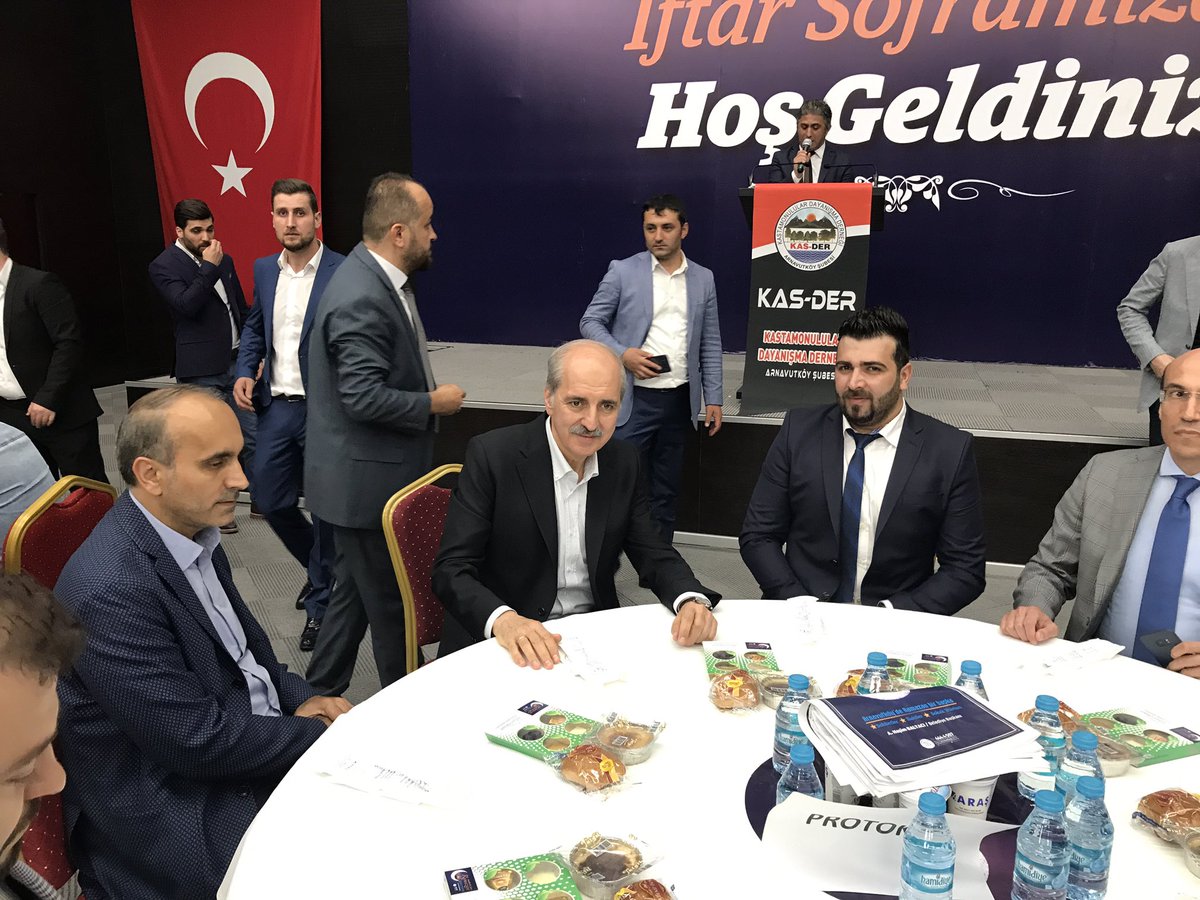 Kasderarn's tweet photo. İftar soframıza katılan Kültür Ve Turizm Bakanımız
 Sn @NumanKurtulmus'a Arnavutköy Belediye Başkanımız Sn @A_HasimBaltaci , İstanbul milletvekilimiz Sn  @halisdalkilic , Ak Parti Arnavutköy İlçe Başkanımız Sn  @M_Candaroglu çok teşekkür ederiz. Birliğimiz daim olsun 🇹🇷 https://t.co/LQMBuVWJum