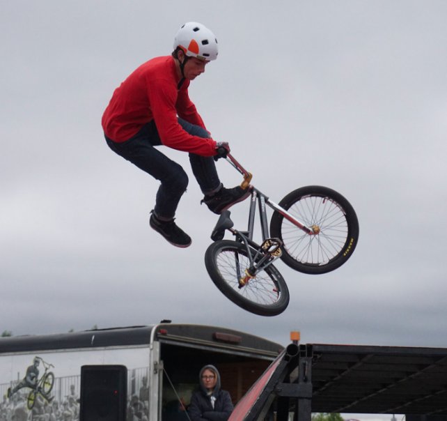 For a complete schedule of events for this weekend, look here: bit.ly/2qBb1N3 #erockride #cobikeexpo #bikestate38