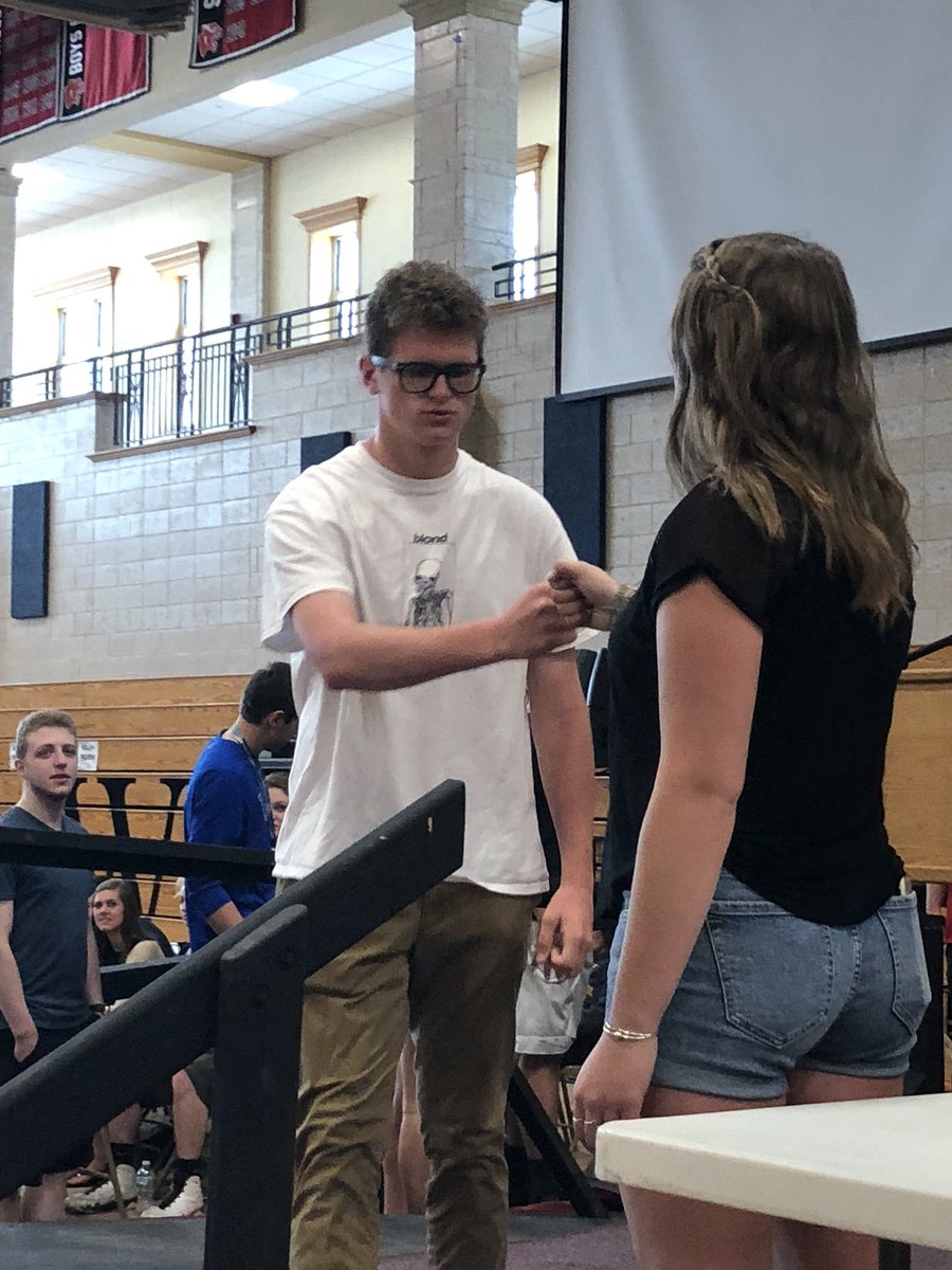 WH_Super's tweet photo. Last day of rehearsal! @DrCSJones @WH_Classof2018 https://t.co/YlLqBtUNa8