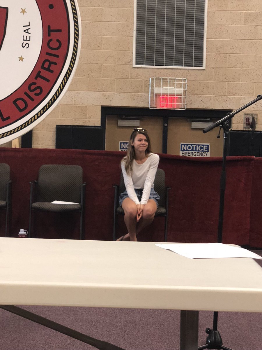 WH_Super's tweet photo. Last day of rehearsal! @DrCSJones @WH_Classof2018 https://t.co/YlLqBtUNa8