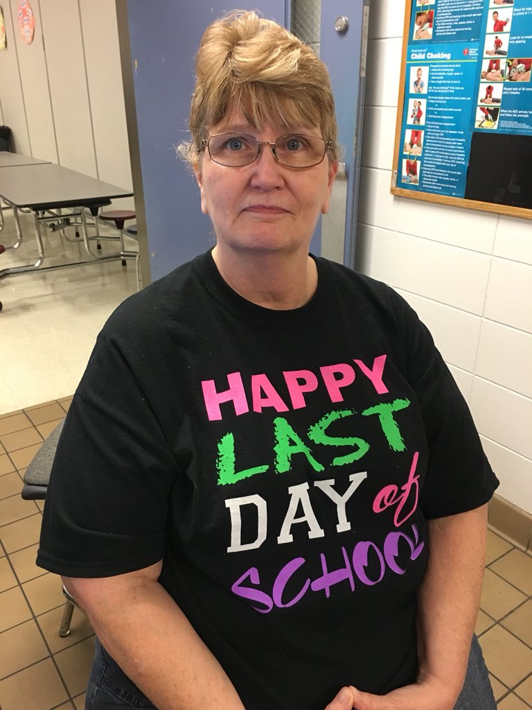 Fairdale_Elem's tweet photo. Congrats Donna Cochran on your retirement! 27 years in JCPS, 24 years at @Fairdale_Elem, 12 years as Lunchroom Manager... You will be missed! #FairdaleWorld #WeAreJCPS @AsstSuptAAA2 @JCPSKY https://t.co/HWmLWNQfxv