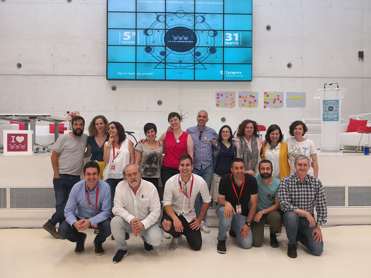 ZGZActiva's tweet photo. #co5años ¡Foto de familia! 😍

Pasado, presente y futuro de @lacolaboradora. ¡Qué mejor forma de acabar este cumpleaños! 🎉🎉 Gracias a todos por hacerlo posible https://t.co/8z9nFxZv2W