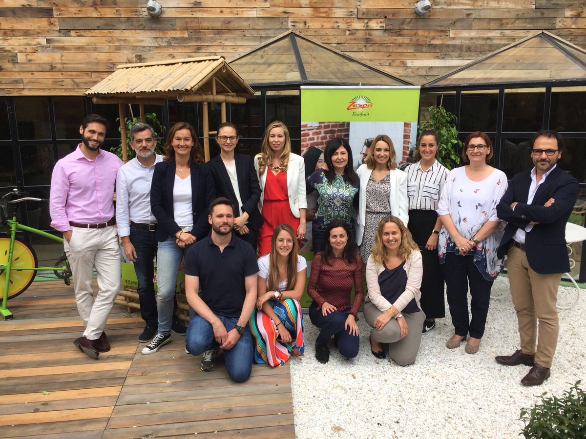 nachocoller's tweet photo. Hoy ha tocado jornada de trabajo en Madrid con un buen grupo de profesionales. Éste es de los días en los que confirmas que la unión hace la fuerza, y vaya si lo hace. Cosas buenas que vienen. Zespri #zesprithinklab https://t.co/zYgoZMxoCB