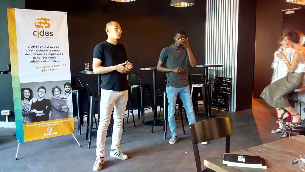 À la fête de l'adhérent.e du <a href="/cjdesnat/">CJDES</a>, Soekhi &amp; Mourtada, membres de l'#ESSteam lancée par <a href="/asso_concordia/">Association CONCORDIA</a>, présentent leur projet de mentorat permettant de mettre en contact des jeunes et des professionnels de l'#ESS !
De + en + de jeunes mobilisés dans l'#ESS 💪💪