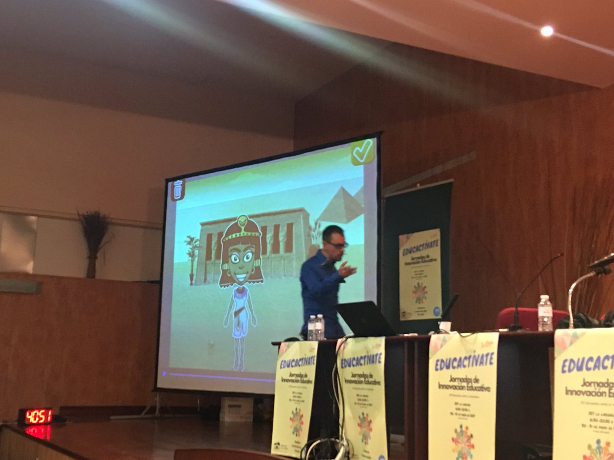 educarioja's tweet photo. Diversos talleres de #educactivate con @oscarmartincen @DiegoGutiProfe @milenariomusic @aguillo_ruiz https://t.co/9nc68Hk2DH
