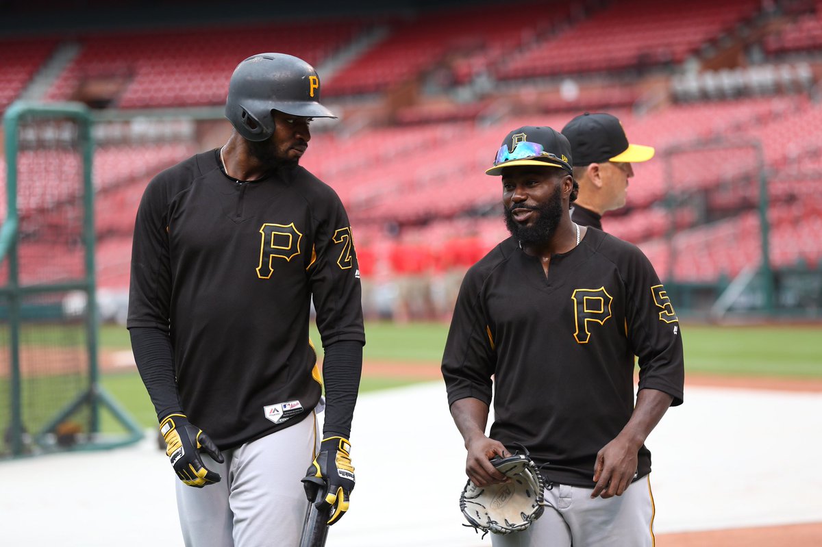Pirates's tweet photo. Getting ready for some ⚾️
#LetsGoBucs https://t.co/IPaEZWgiBL