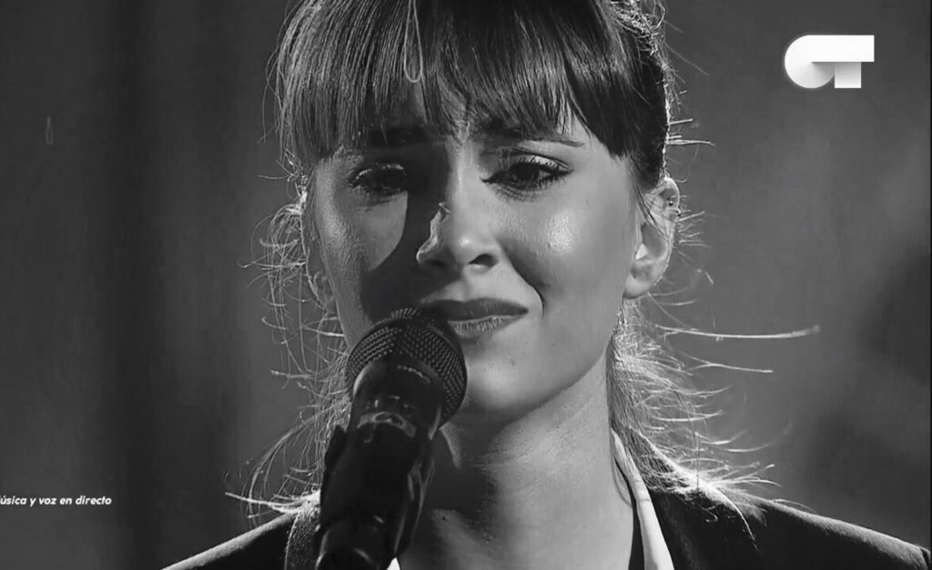 AitaiaWar's tweet photo. Toda la canción estoy con los sentimos a flor de piel, pero, cuando dice:

“Que no quiero olvidarte”

Se me remueve algo tan especial por todo lo que significa 🌟

#EstaVez 💙 https://t.co/exrvRYKNl6