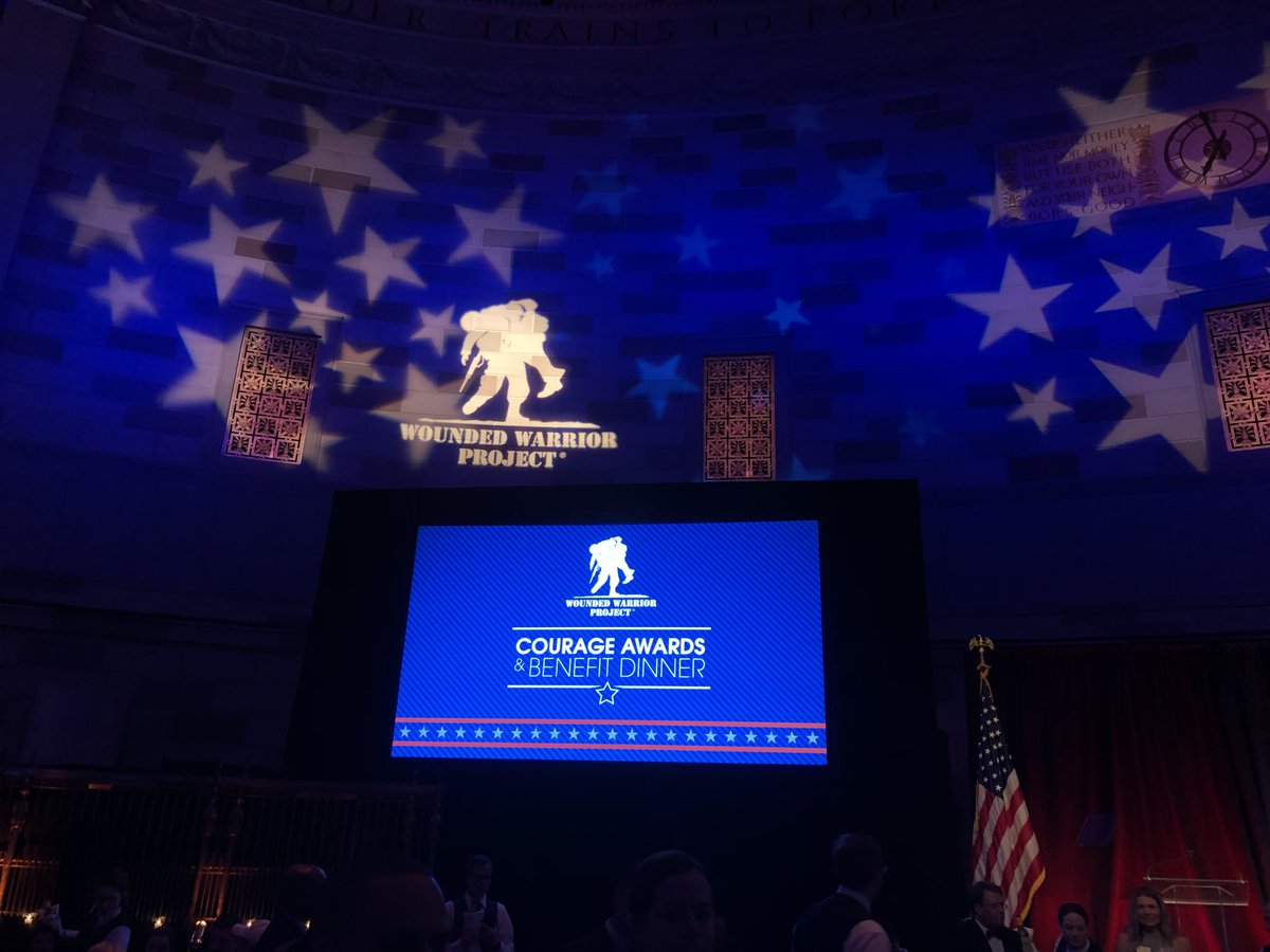 wendypoling's tweet photo. Tonight at the #WWPCourageAwards we come together to celebrate and honor wounded warriors. @wwp #usaa https://t.co/hTTKeCjvVB