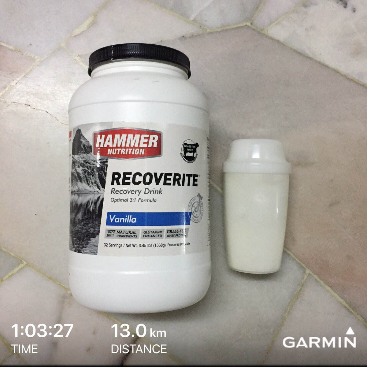 awanrun's tweet image. Soq Run with @ziqjunaidy &amp;amp; @garminmalaysia #FR935. Followed by #hammernutritionmy #Recoverite blend with 🍌 and🥛 afterwards ♻️ to get myself ready for a track session in the evening. 
Hopefully the weather is good today 🙏🏻😅
-
 #BeatYesterdayMY @hammernutrition #HowIHammer