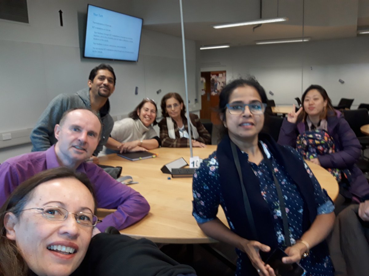 KimOrrNZ's tweet image. #EGGSTOD Physics studio room at University of Auckland. Observing Physics tutorial. Students involved in form of #blendedlearning. (PHOTO - EGGS Blended Learning PLG team).