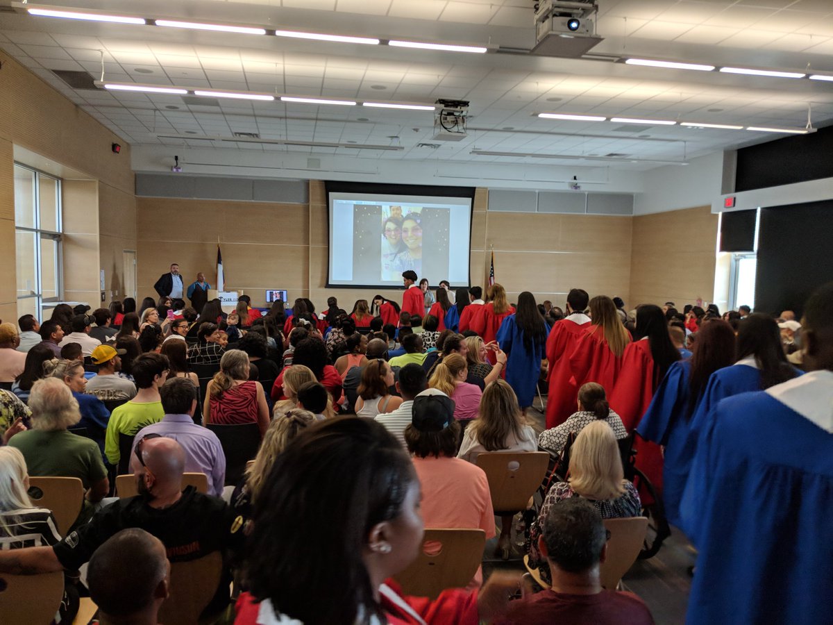 GB_ETX's tweet photo. Full house for the @CTCTylerISD Health Science Certification Pinning Ceremony.  Congratulations to these dedicated students and teachers on their achievements. #SuccessfulStudentOutcomes @JohnTylerLions @RELRedRaiders https://t.co/4ymqBvNqyZ