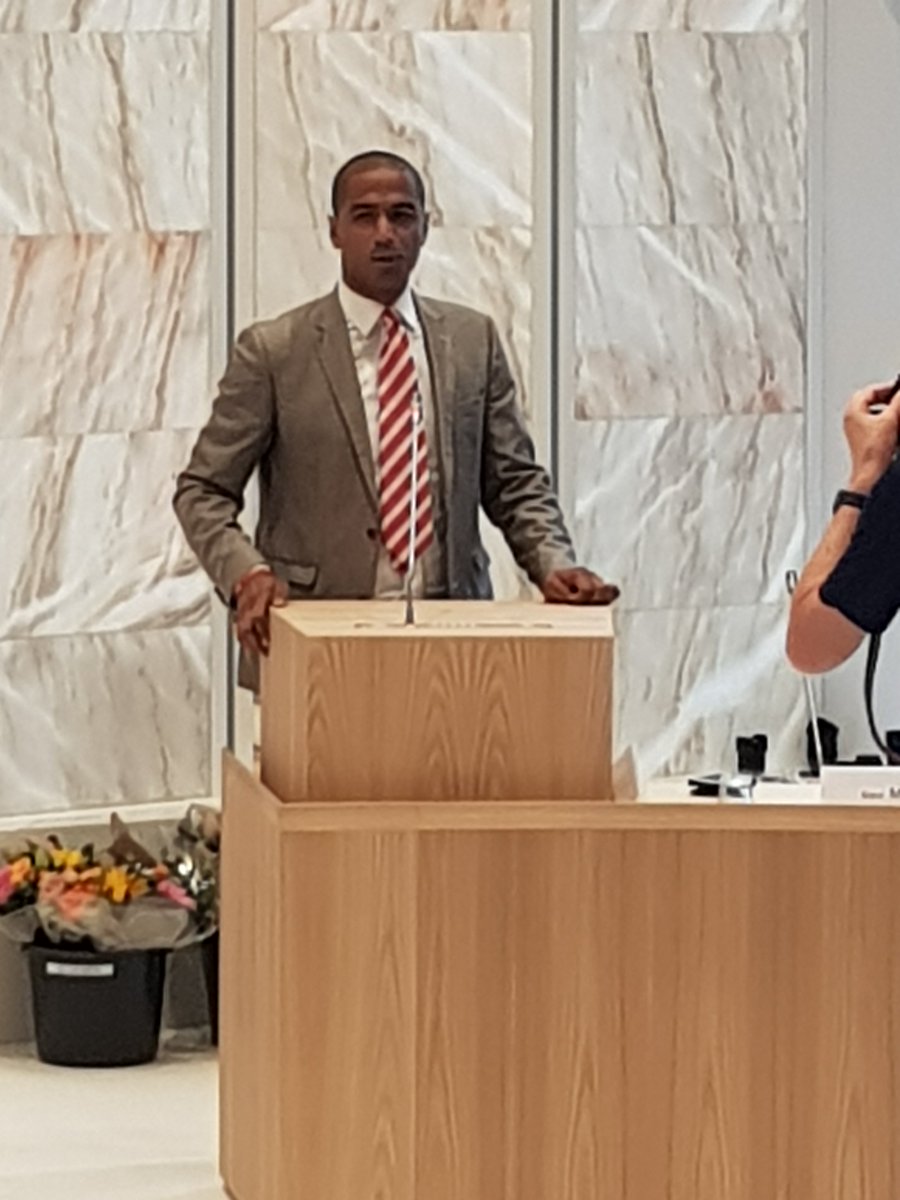 Zeker zijn - van 2 kanjers als wethouder. Met Lef, Liefde en Daadkracht in #almere. #raad036. En nu aan de slag! <a href="/HerremaTjeerd/">Tjeerd Herrema</a> <a href="/JerzySoetekouw/">Jerzy Soetekouw</a>