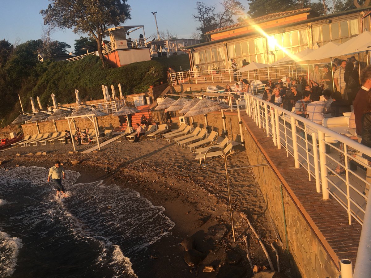 AVIConference tweet media