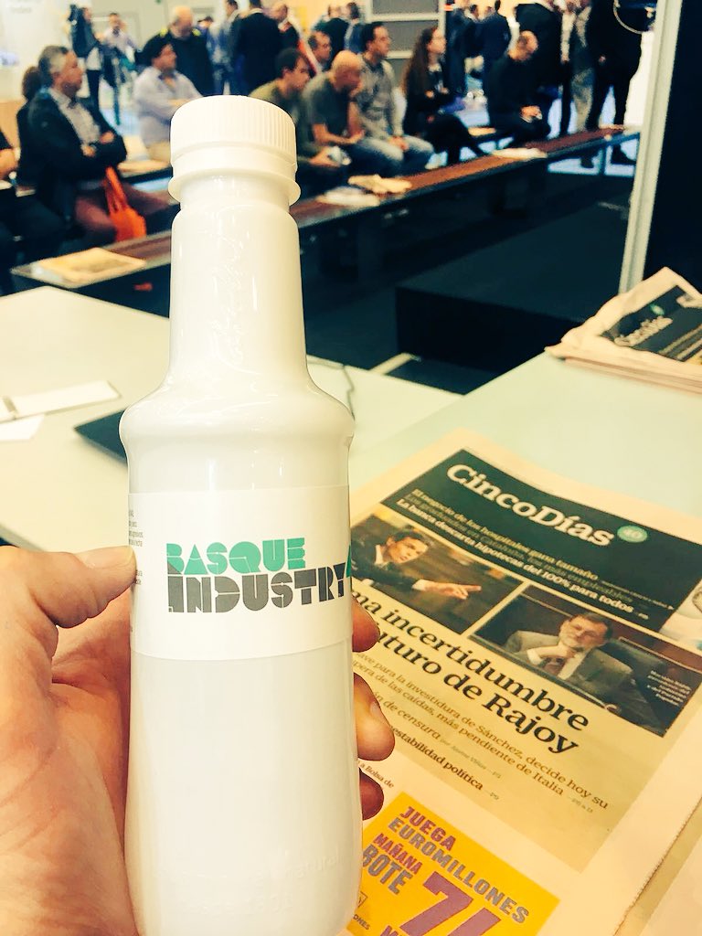 BasqueWater's tweet photo. Más allá del futuro de #Rajoy... Lo que no es incertidumbre es el #éxito de la #BIEMH18 y la tendencia a la superación de #BasqueIndustry4.0 #BIEMH18 @BEC_BIEMH @Irekia #bienal https://t.co/hfxL2UJ33R