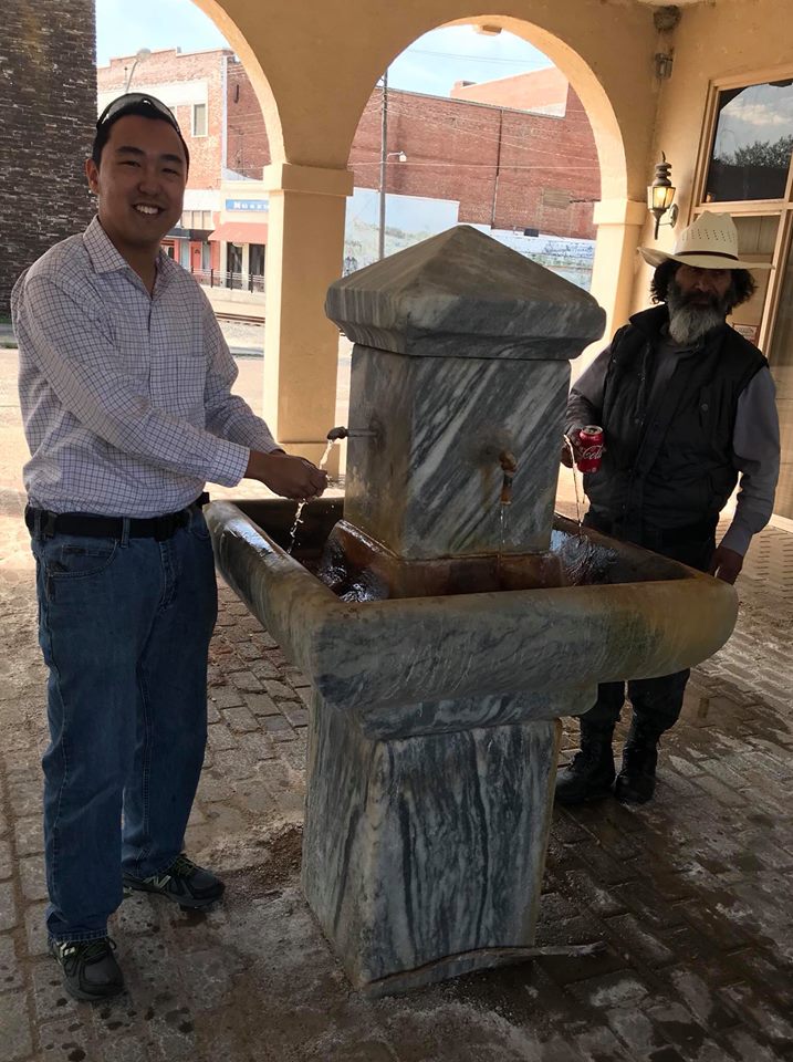 ericexptheworld's tweet photo. Trying out some of Marlin’s famous mineral water that supposedly contains healing properties! #marlintx #texas #exploringtexas #exploringamerica #americathebeautiful #smalltowns #lonestarstate #travel #travelblogs #fallscounty #centraltexas #mineralwater https://t.co/JcFmwIAYbf