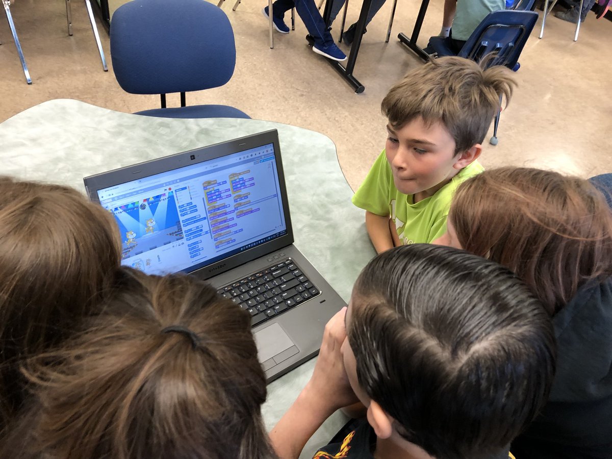 LoriGruhn's tweet image. @QueenRm13 sharing in small groups their @scratch projects.  Talking about one challenge or problem they had &amp;amp; how they solved it. #icancode @richroberts76 @mraspinall @WadeGregg1960 #4Cs #CreativityMeetsTechnology