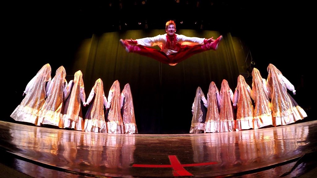 KrisWanner's tweet photo. The @PoltavaYQR 🇺🇦 Pavilion is ready to open @RMCMosaic tonight!  First show is 5:30 with shows every hour!  Come for the dance &amp; music, stay for the food and drink! #MosaicYQR https://t.co/YEvLcuDSCc