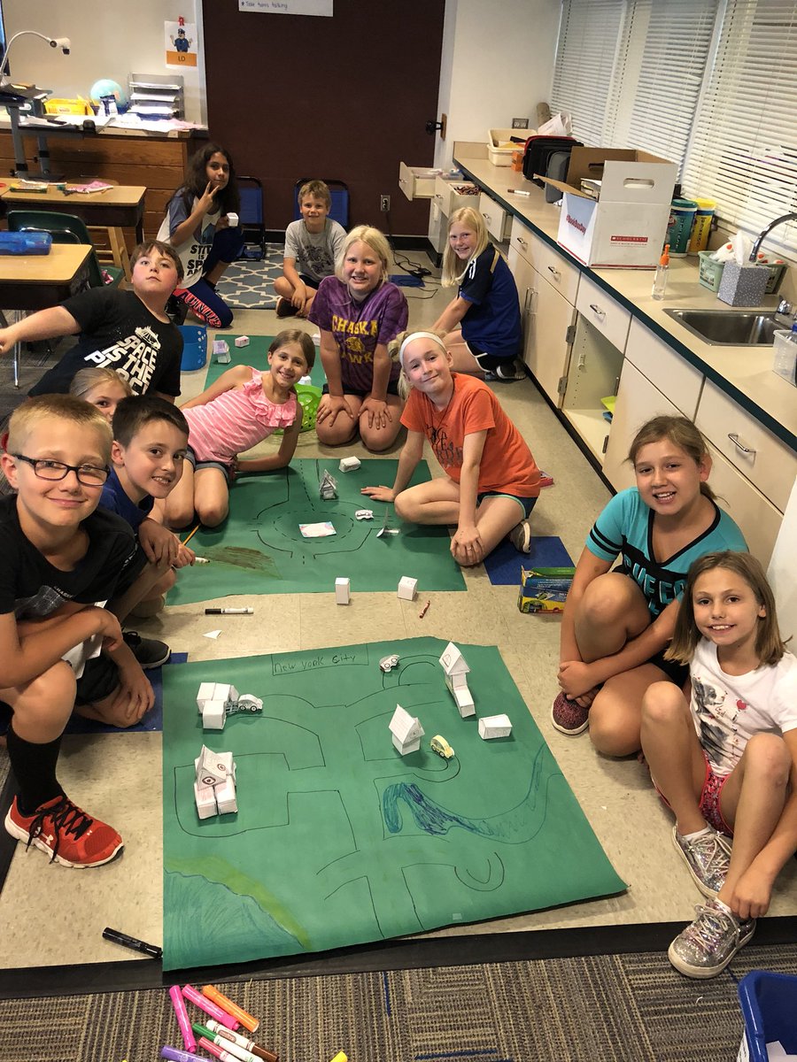 MrsBauerJES's tweet photo. Our Geometry Cities are coming along! We even have a Jonathan Elementary in one city! #JESpride #mathisSOfun https://t.co/fTToa7aGTd