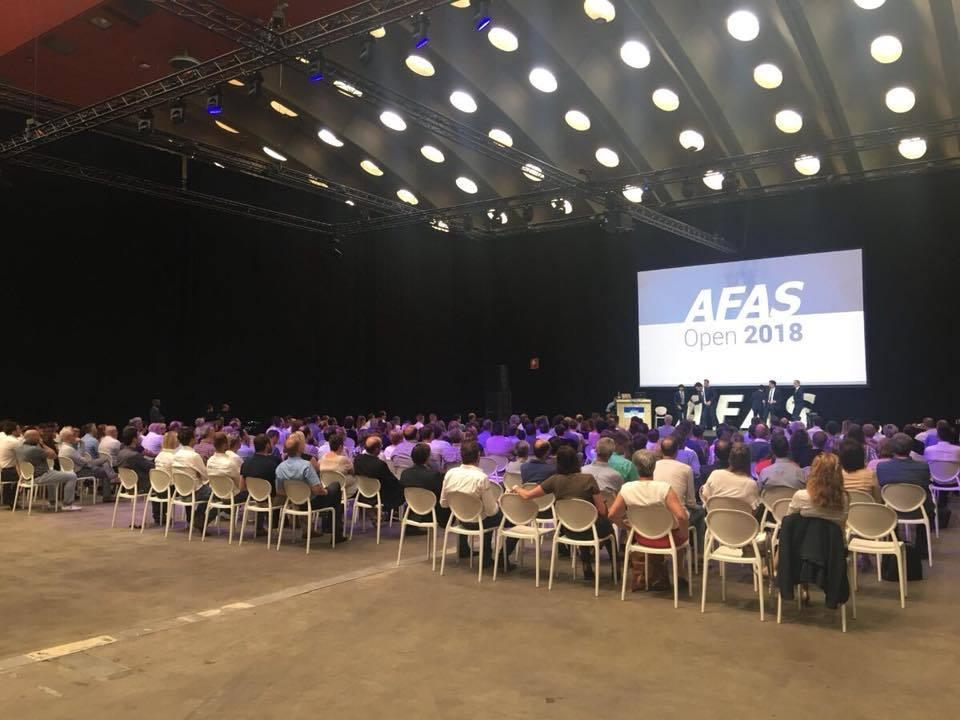 uwtekstbe's tweet photo. Copywriter @togoosse trok vandaag naar AFAS Open in Mechelen en zag dat het goed was. Topklant van https://t.co/iWiDR5CUVt! #AFAS #Software #topevent https://t.co/YOgmKOYt9y