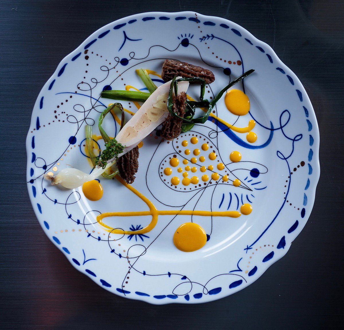 Next Restaurant tweet media