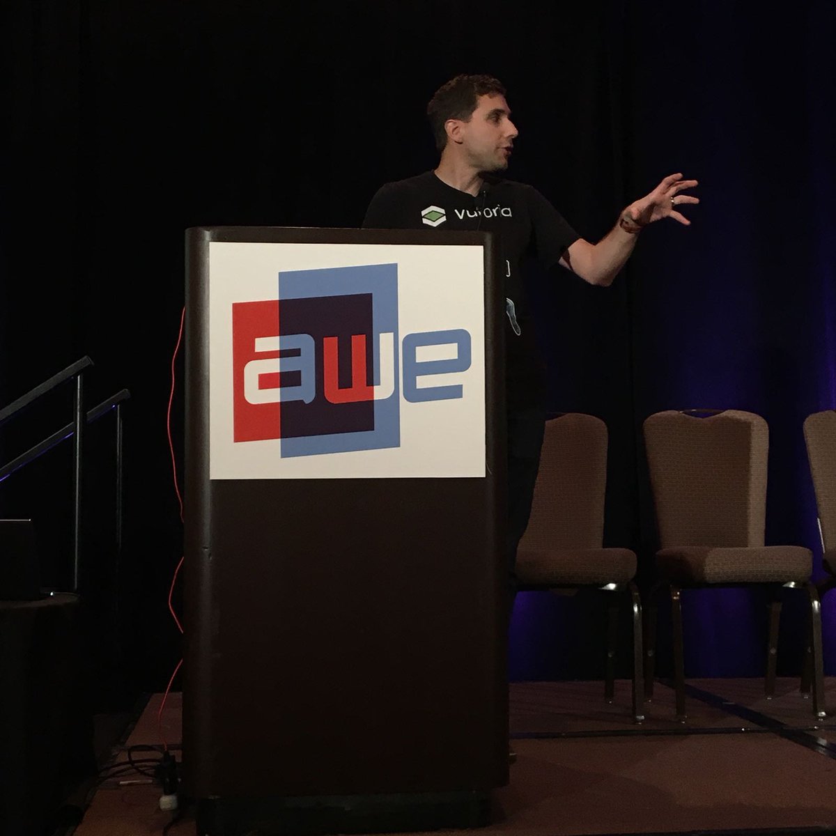 Vuforia's tweet photo. Fantastic #AWE2018 session from @vad710 about best practices for developing #AR expereinced with #VuforiaEngine. https://t.co/f8g04JVAi9