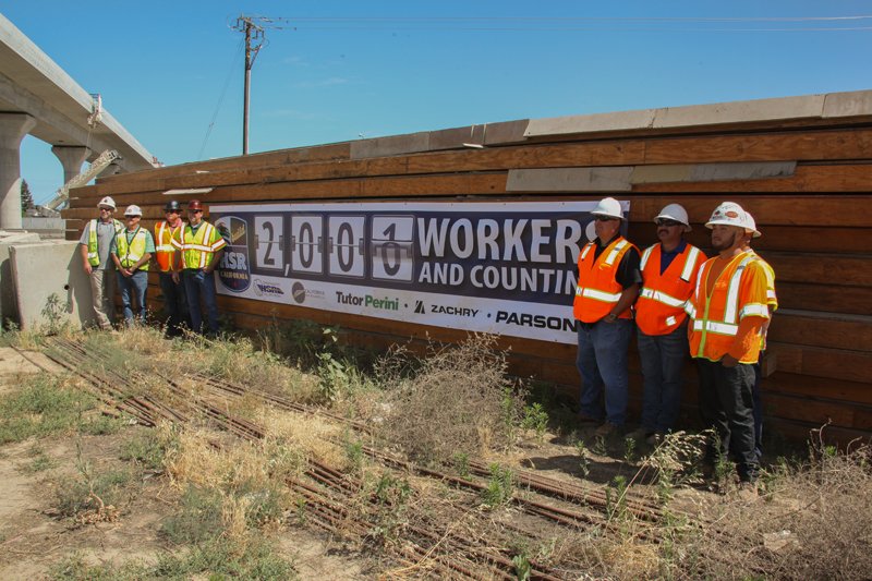 CaHSRA's tweet photo. Today, the California High-Speed Rail Authority was joined by workers representing multiple local union halls to announce that more than 2,000 construction jobs have been created since the start of the high-speed rail project. Learn more at https://t.co/zS18MToRLg https://t.co/F7UQ513joT