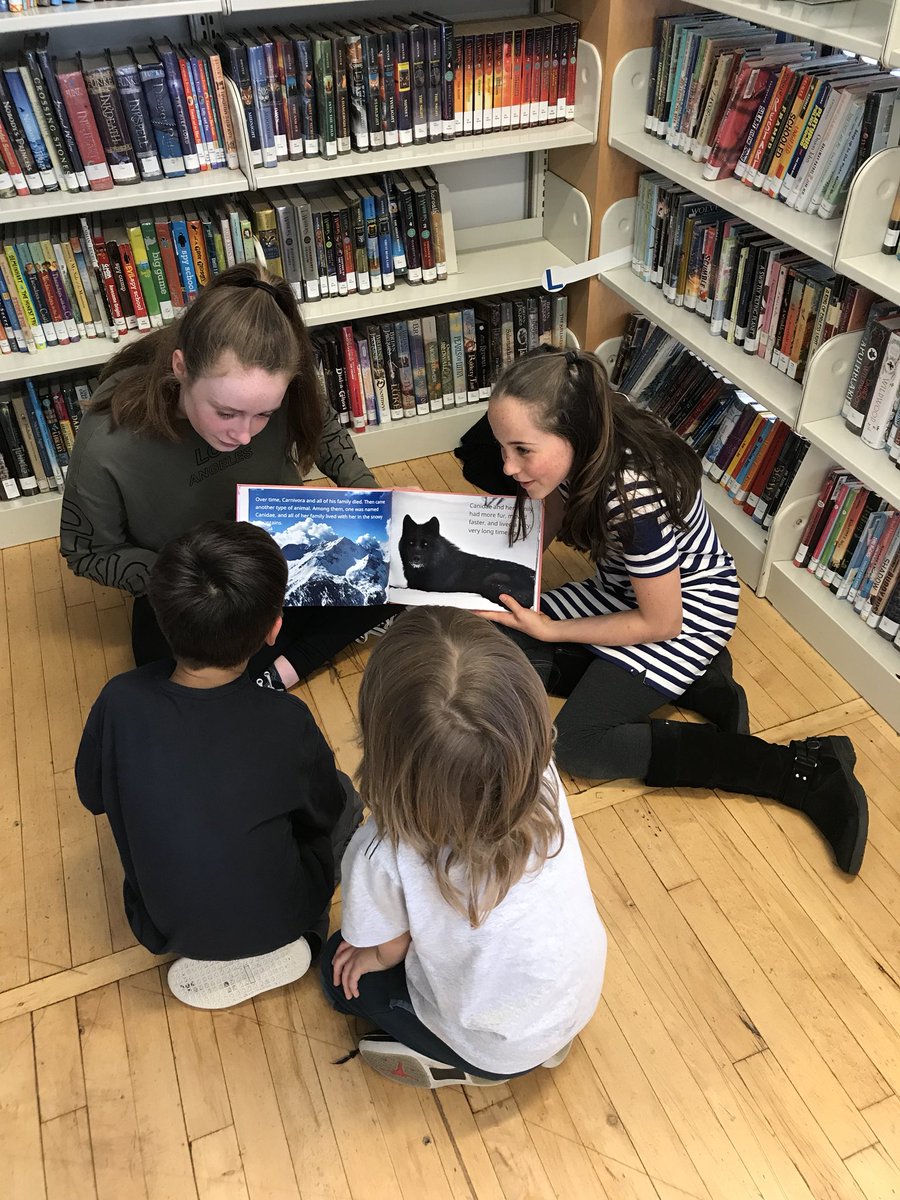 Millennium students reading their very own children’s books on evolution to SF Friends School kindergarteners <a href="/sffriendsschool/">SFFS</a>  #MschoolSF #PBL #PBLwin @BIEpbl #middleschoolreimagined #evolution