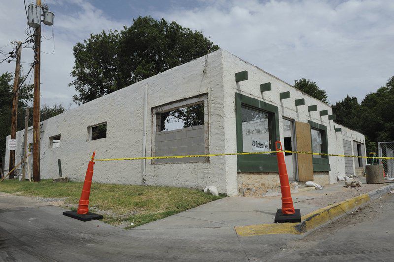 ThinkNorman's tweet photo. What's your go-to order at @OthellosNorman? The popular @OU_CampusCorner restaurant is set to reopen in June! #ThinkNorman https://t.co/JlnpCOZv6g https://t.co/4Bm85Jqb2O