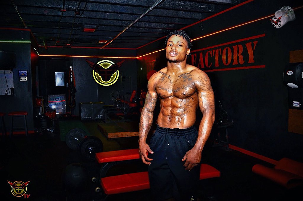 iamdwilt3's tweet photo. Going harder than ever. Best believe this summer gonna be different 🔥💪🏾. #fitfactorymade
#FitnessMotivation #SlowGrind we all have a different 24hr. Make the best out of it 😈 https://t.co/hXJXSAZbYc