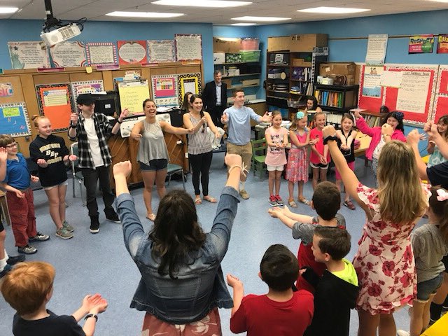 BBP_PEP's tweet photo. PEP seniors had one final presentation to the students at Academy. #thisisbbp #makingadifference #upstanders #BBPlovesOurSeniors @BBPSchools @BBPSupt @drpassi @BBPAsstSupt @AcademyBBP #bbppep https://t.co/6bsiHxStfm