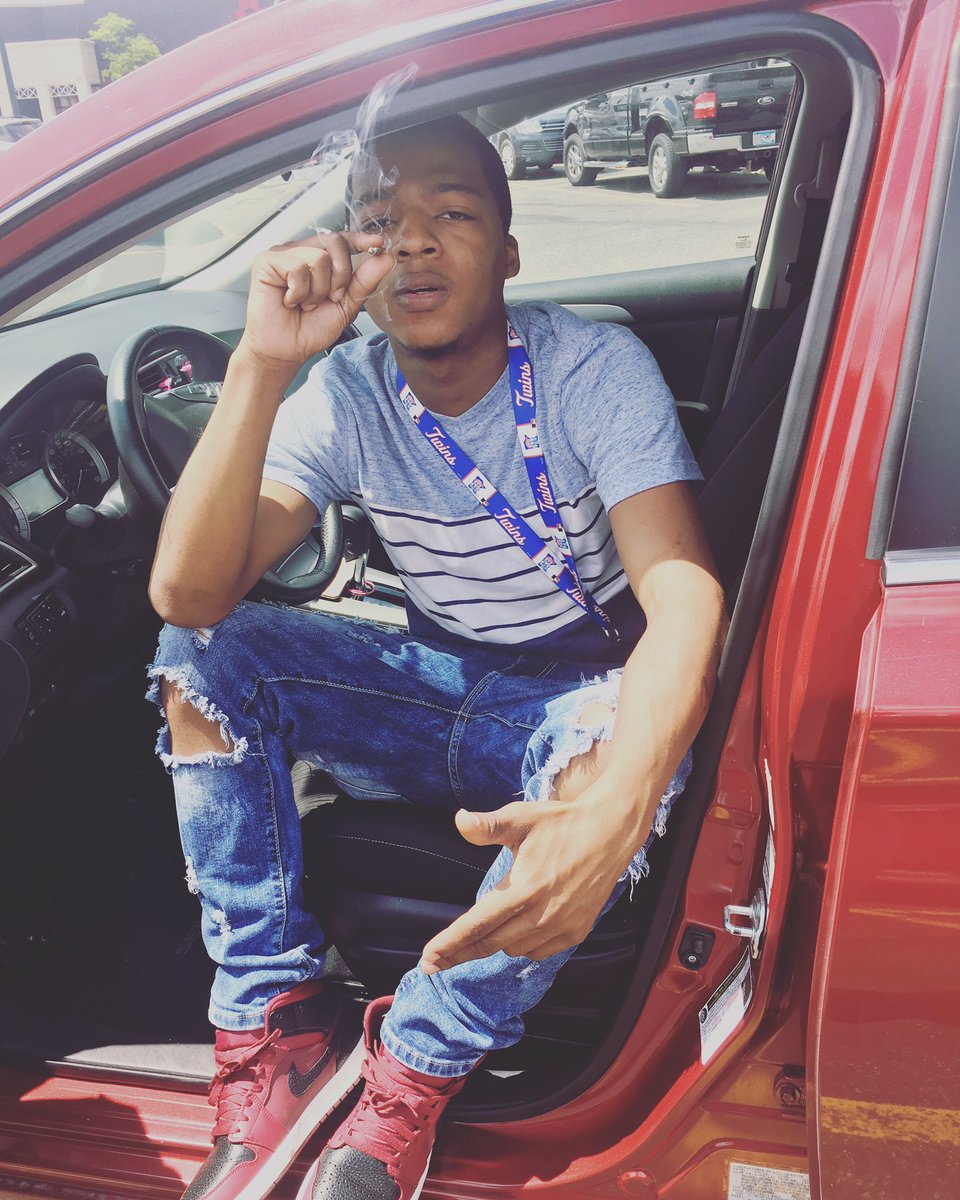 Teflon1's tweet photo. 💙📍😎 I'm straight https://t.co/oaftpWgFzn