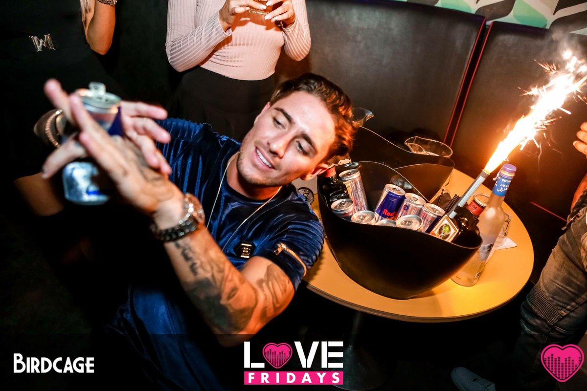 MancStudent2018's tweet photo. Roll on the weekend!! 🍾😜

Have you booked your table or G list Q Jump  with us before it’s too late!?

#WeAreLove #Birdcage #Weekend #TGIF https://t.co/oy1uxZs7k4