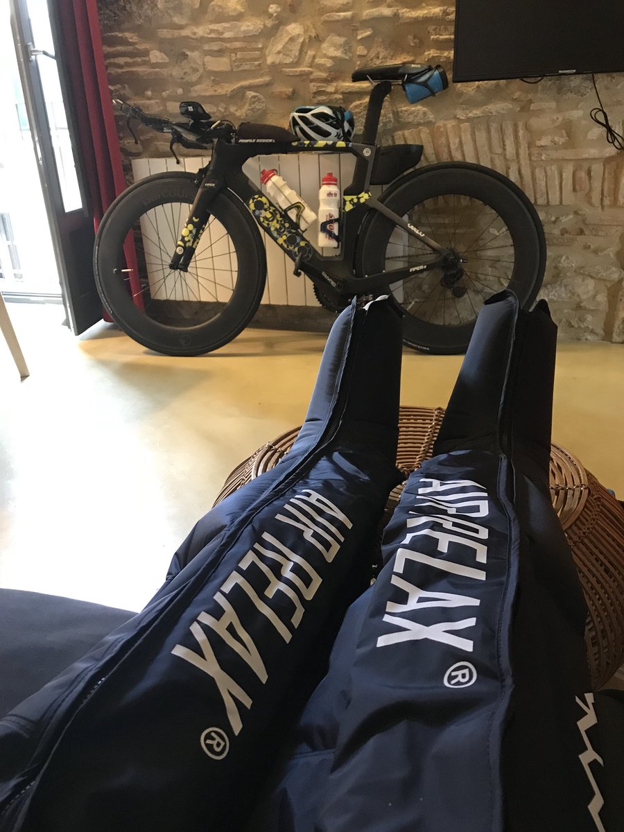 Thanks <a href="/AirRelaxEurope/">Air Relax Europe</a> for the special delivery!!!! Nice view too right? 😉