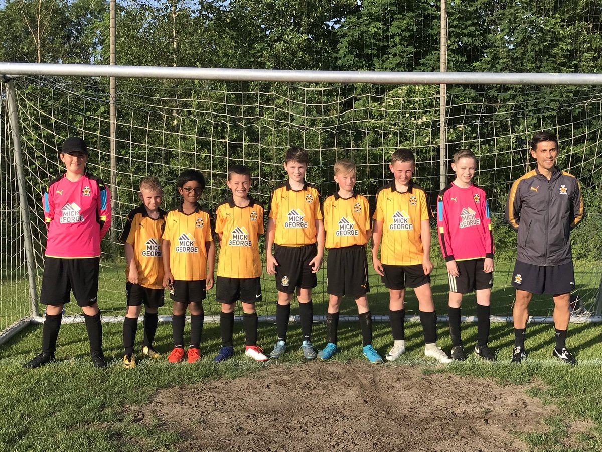 NikiLawsRandall's tweet photo. Fantastic Cambridge on tour in Holland 🇳🇱! U11 played amazingly ! Brilliant coaching and brilliant boys ! So proud 💙Thank you @CUCoachMattC @CUCoachCharlieO @JakeHammond9 https://t.co/SeB1uDvA2T