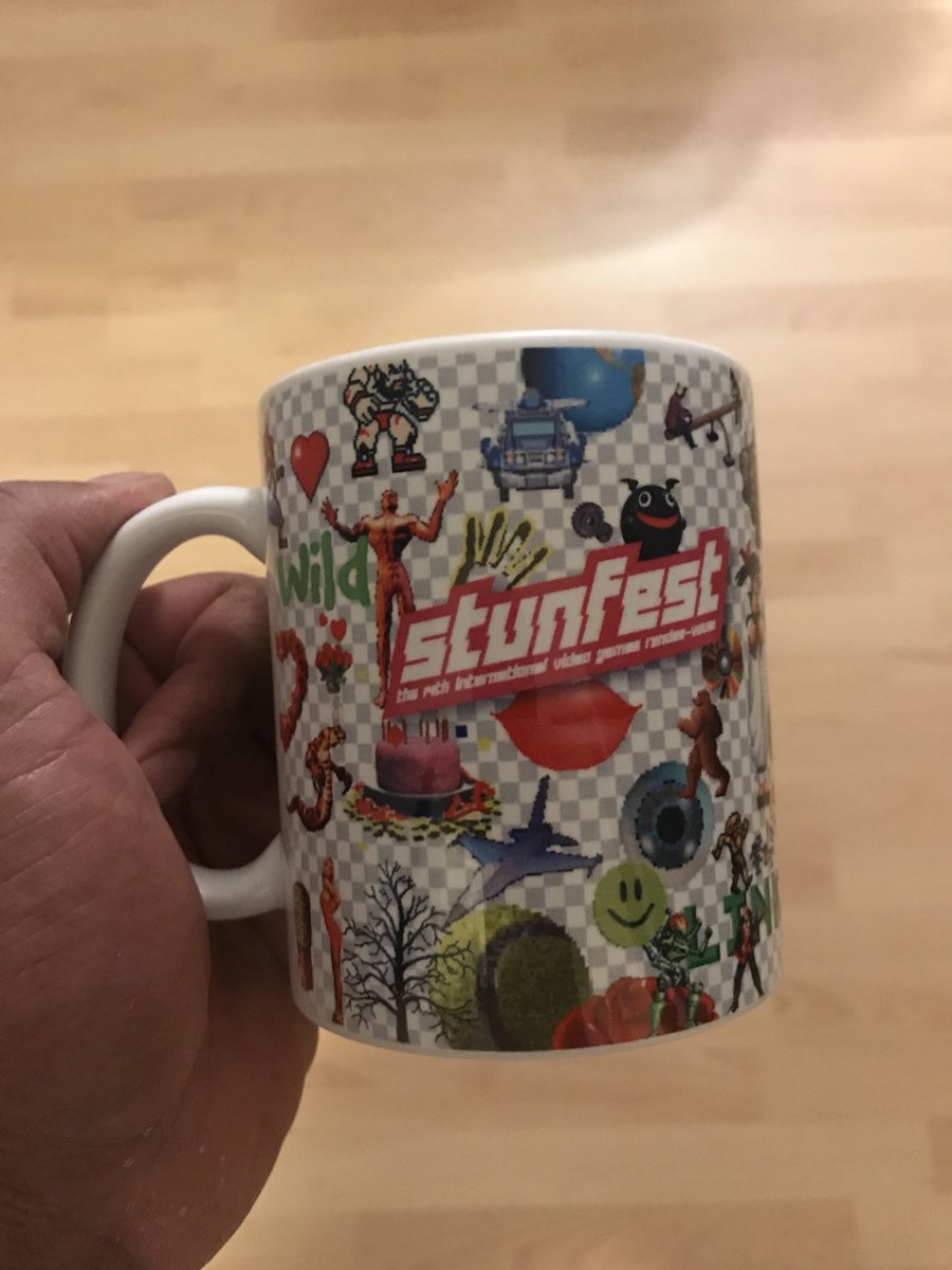 ChroniqueGeekFr's tweet photo. Quand tu ne peux pas aller au @stunfest , c’est une petite partie du #stunfest qui vient à toi ! Merci @Gilgamed1 ! Courage à @3hitcombo #stunfest2018 https://t.co/Ndw0zxmtIS