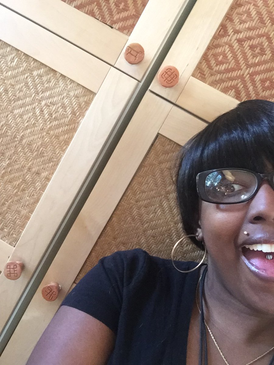 Wabbani believes life is handmade. And a little silly! Say hi to Shante, the lead of our student marketing team!