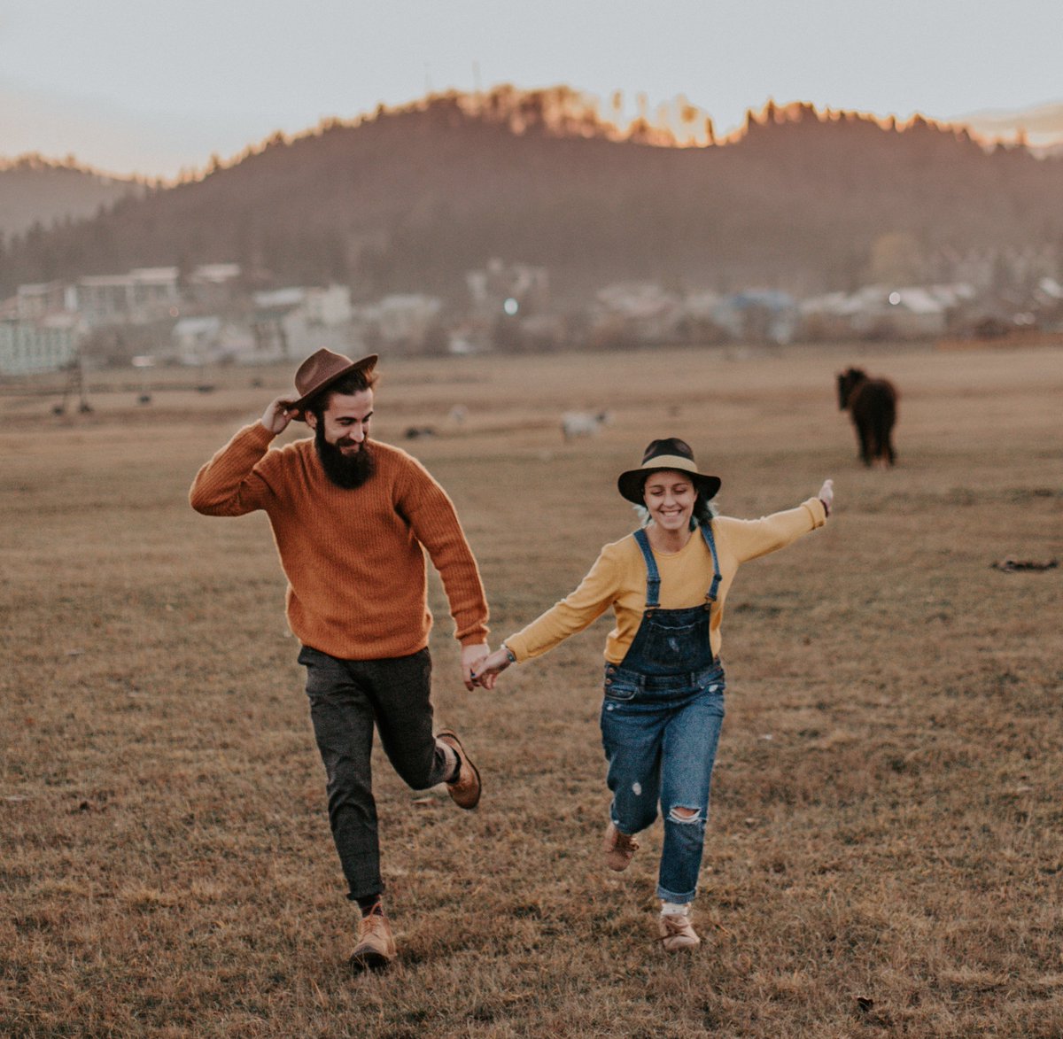 eDiamond4Love's tweet photo. "I would rather spend one lifetime with you, than face all the ages of this world alone." — J.R.R. Tolkien

#celebratelove #diamondsgodigital #love #loveposts #relationshipgoals #ediamonds4love #shareyourlove #ediamondapp #cryptocurrency #cryptolove #cryptocoins #blockchain https://t.co/FjHM8mOhFC