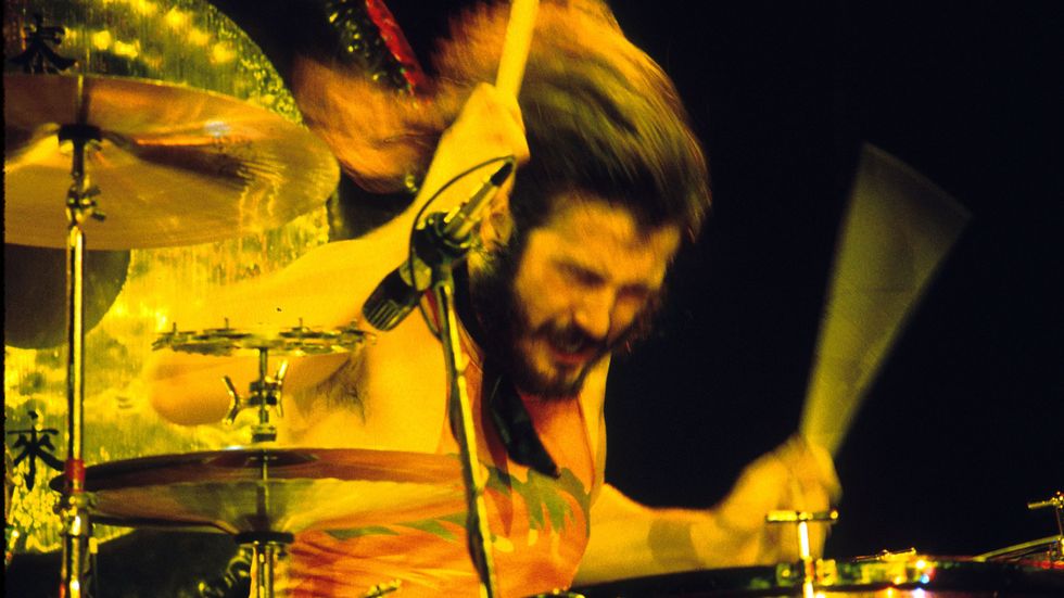 Happy Birthday to the late Drummer John Bonham of Led Zeppelin!!! 