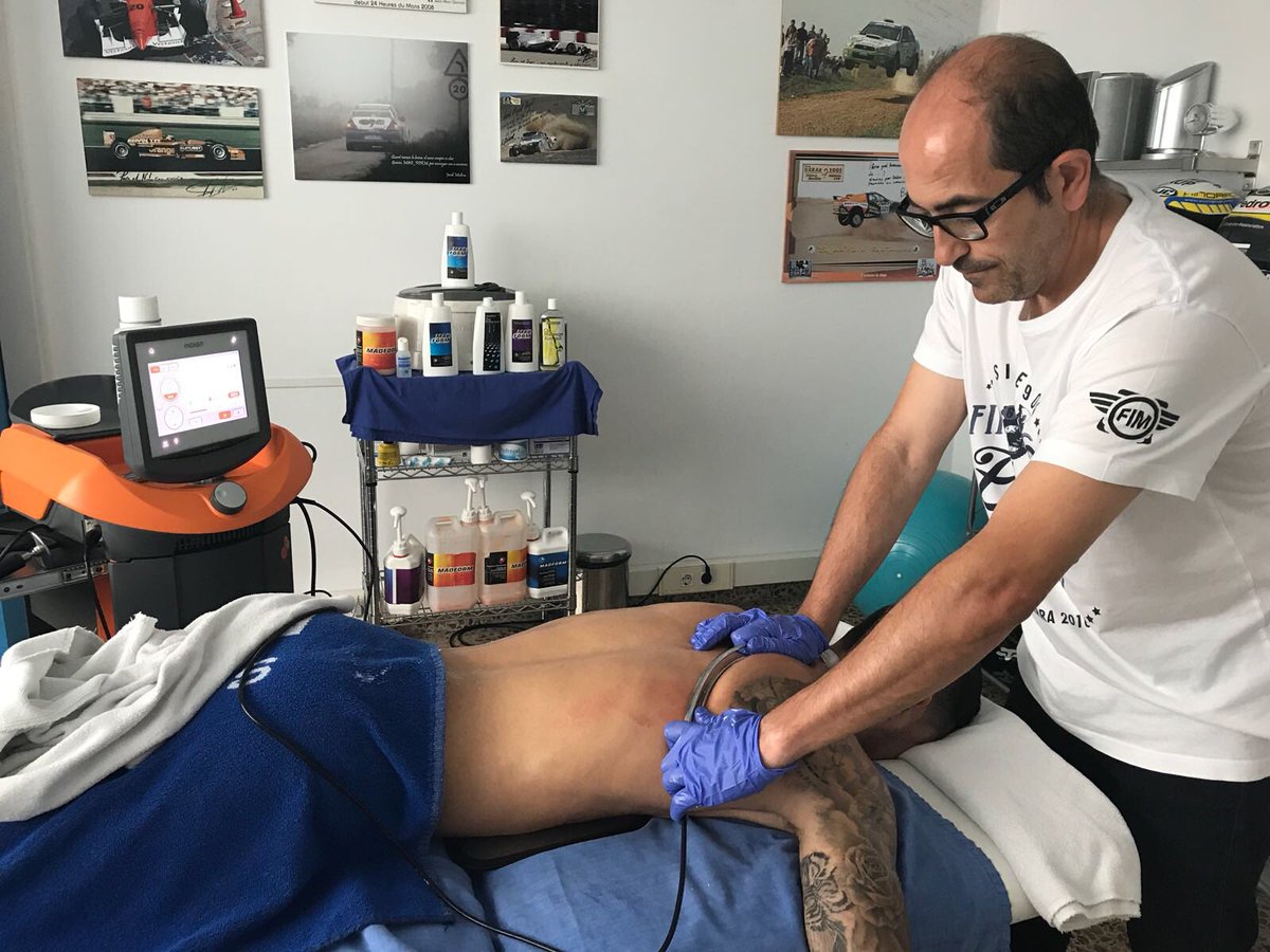 Hoy hemos tratado de dejar a nuestro piloto de Moto2 @xavivierge al 110% para el gp de Mugello, con @indiba.activ #indibafascia y @madform . Mucho gassss