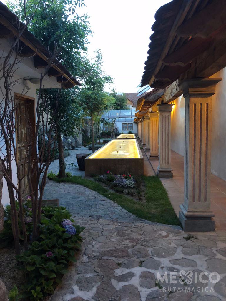 mxrutamagica's tweet photo. Desde la belleza arquitectónica e histórica de la Hacienda Soltepec en Huamantla, @SECTURTlaxcala, vive la inolvidable experiencia de volar con @GLOBO3UNO desde mil 900 pesos.

¡Tienes que experimentarlo! 😀😀 https://t.co/tb6z0vDCuD
