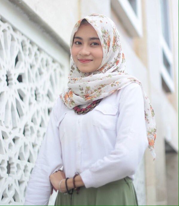 Pesona jilbab on Twitter: "Retwet ya #JilbabManis 2 https://t.co ...